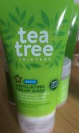 Superdrug Tea Tree Exfoliating Cream Wash- 150ml